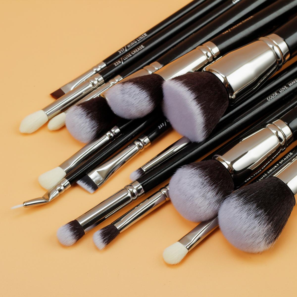 Bộ Cọ Trang Điểm Chuyên Nghiệp Cao Cấp 15 Cây ZOEVA Classic Brush15 0126